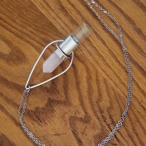 Necklace/essential oils diffuser